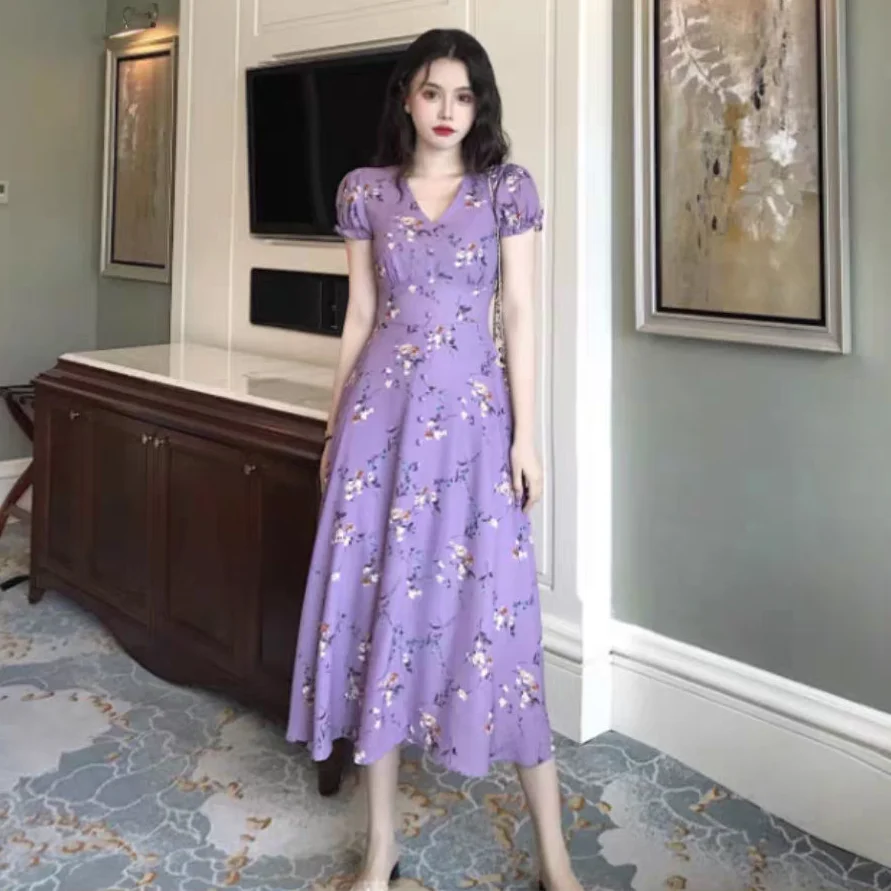 Purple Floral Elegant Dress Women Vintage Sweet Chiffon Fairy Summer Dress Female Casual Beach Outing Long Bodycon Dress 2021
Purple Floral Elegant Dress Women Vintage Sweet Chiffon Fairy Summer Dress Female Casual Beach Outing Long Bodycon Dress 2021