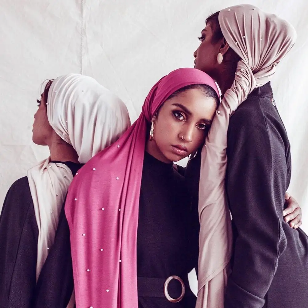 21 Colors Plain Jersey Beads Hijab Scarf Cotton Polyester Wrap Neck Shawls Stitch Pearl Foulards Soft Muslim Head Snood 180*85Cm
21 Colors Plain Jersey Beads Hijab Scarf Cotton Polyester Wrap Neck Shawls Stitch Pearl Foulards Soft Muslim Head Snood 180*85Cm