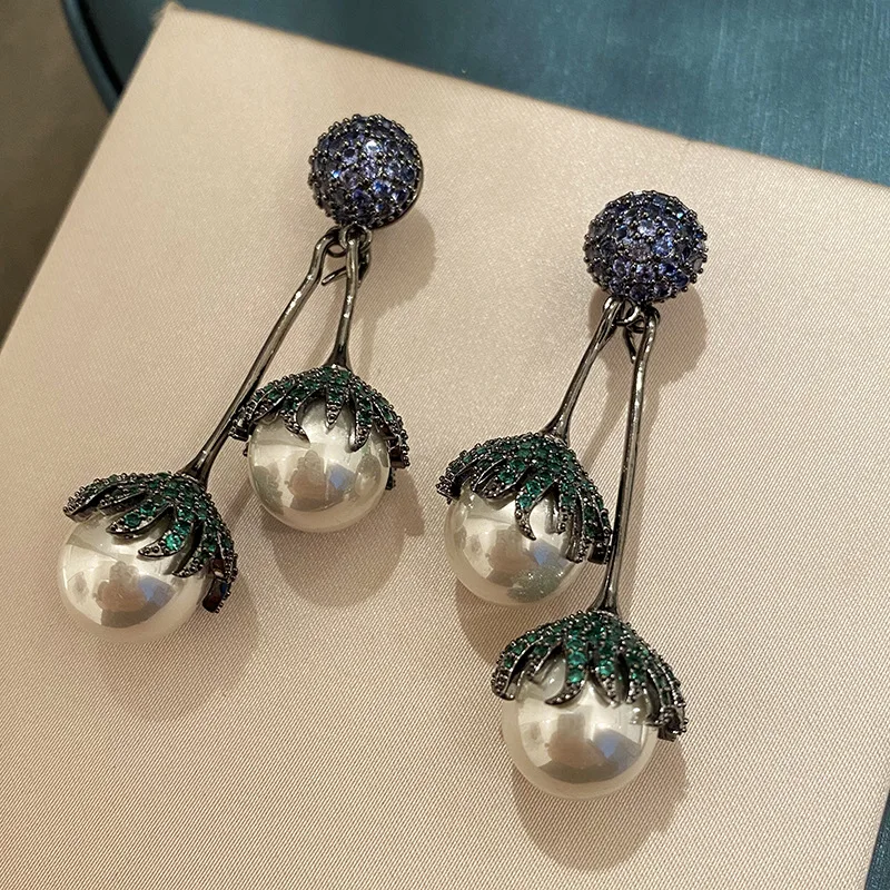 fashion double side wearings long green white pearl drop earring for women