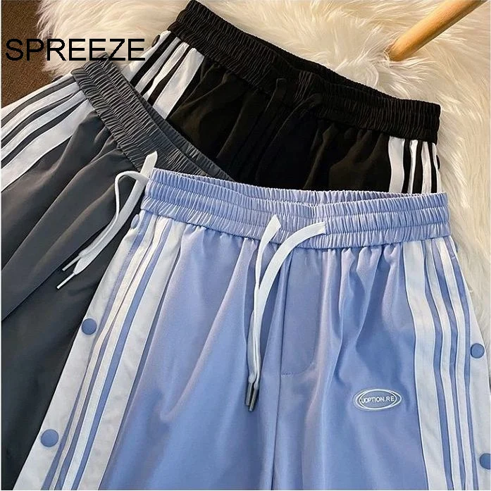 Шорты SPREEZE женские спортивные с завышенной талией, свободные штаны с широкими штанинами, прямые повседневные трендовые с пуговицами
Шорты SPREEZE женские спортивные с завышенной талией, свободные штаны с широкими штанинами, прямые повседневные трендовые с пуговицами