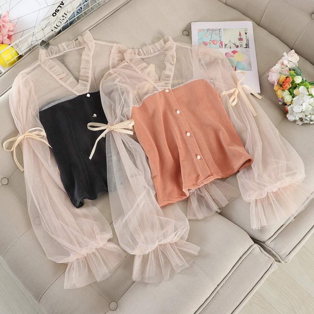 Женская трикотажная рубашка с V-образным вырезом и рукавами-фонариками
Женская трикотажная рубашка с V-образным вырезом и рукавами-фонариками