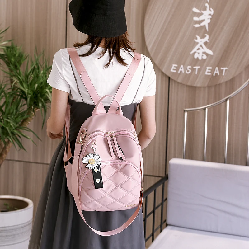 LU.FAWN Exquisite Small Daisy Pendant Fashion Trend Woman Backpack Oxford Cloth Big Bag Shopping Travel Shoulder Simple6616
LU.FAWN Exquisite Small Daisy Pendant Fashion Trend Woman Backpack Oxford Cloth Big Bag Shopping Travel Shoulder Simple6616