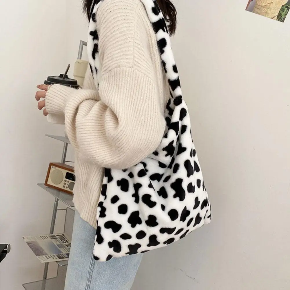 Cow Print Women Shoulder Bags Fashion Plush Female Crossbody Bags Large Capacity Ladies Messenger Bag Girls Students Books Bag
Cow Print Women Shoulder Bags Fashion Plush Female Crossbody Bags Large Capacity Ladies Messenger Bag Girls Students Books Bag