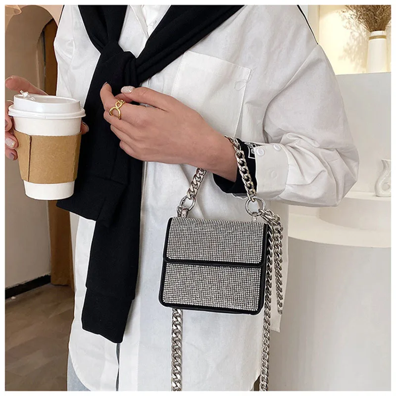 Latest style Shoulder Bags Chain Popular Easy Matching All-match Messenger bag Casual brand Crossbody Bags For Women Totes Bag
Latest style Shoulder Bags Chain Popular Easy Matching All-match Messenger bag Casual brand Crossbody Bags For Women Totes Bag