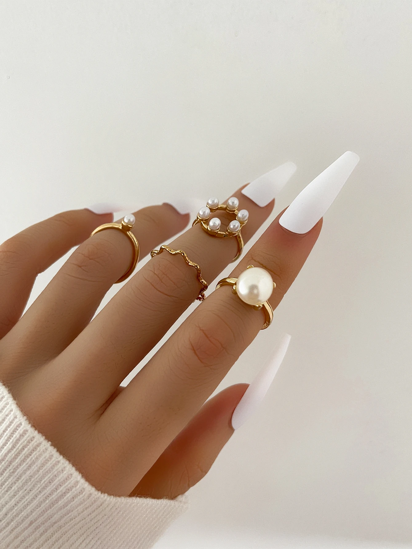 Stillgirl 4Pcs Vintage Pearl Gold Rings for Women Aesthetic Kpop Flower Geometric Set Female 2021 Trend Fashion Jewelry Anillos
Stillgirl 4Pcs Vintage Pearl Gold Rings for Women Aesthetic Kpop Flower Geometric Set Female 2021 Trend Fashion Jewelry Anillos