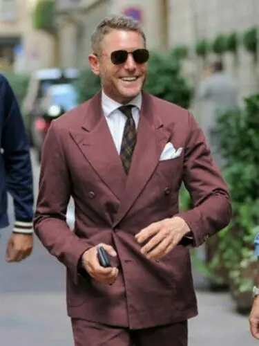 Handsome Double Breasted Men's Suits Wide Peaked Lapel Party Groom Tuxedos Custom wedding dress terno masculino (jacket+pants)
Handsome Double Breasted Men's Suits Wide Peaked Lapel Party Groom Tuxedos Custom wedding dress terno masculino (jacket+pants)