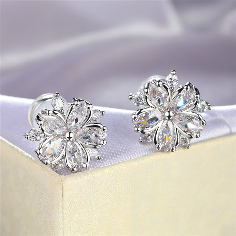 Dainty Female White Zircon Stone Earrings Cute Silver Color Wedding Earrings Jewelry Trendy Flower Small Stud Earrings For Women
Dainty Female White Zircon Stone Earrings Cute Silver Color Wedding Earrings Jewelry Trendy Flower Small Stud Earrings For Women