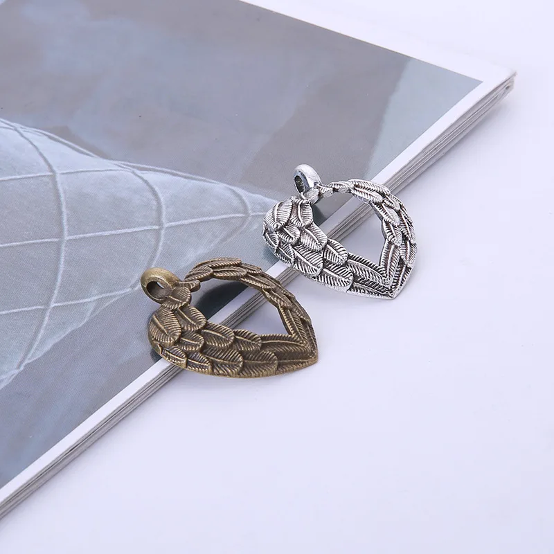 100Pcs/Lot Vintage Tibetan Metal Mixed Hearts Charms Pendants Jewelry Findings
100Pcs/Lot Vintage Tibetan Metal Mixed Hearts Charms Pendants Jewelry Findings