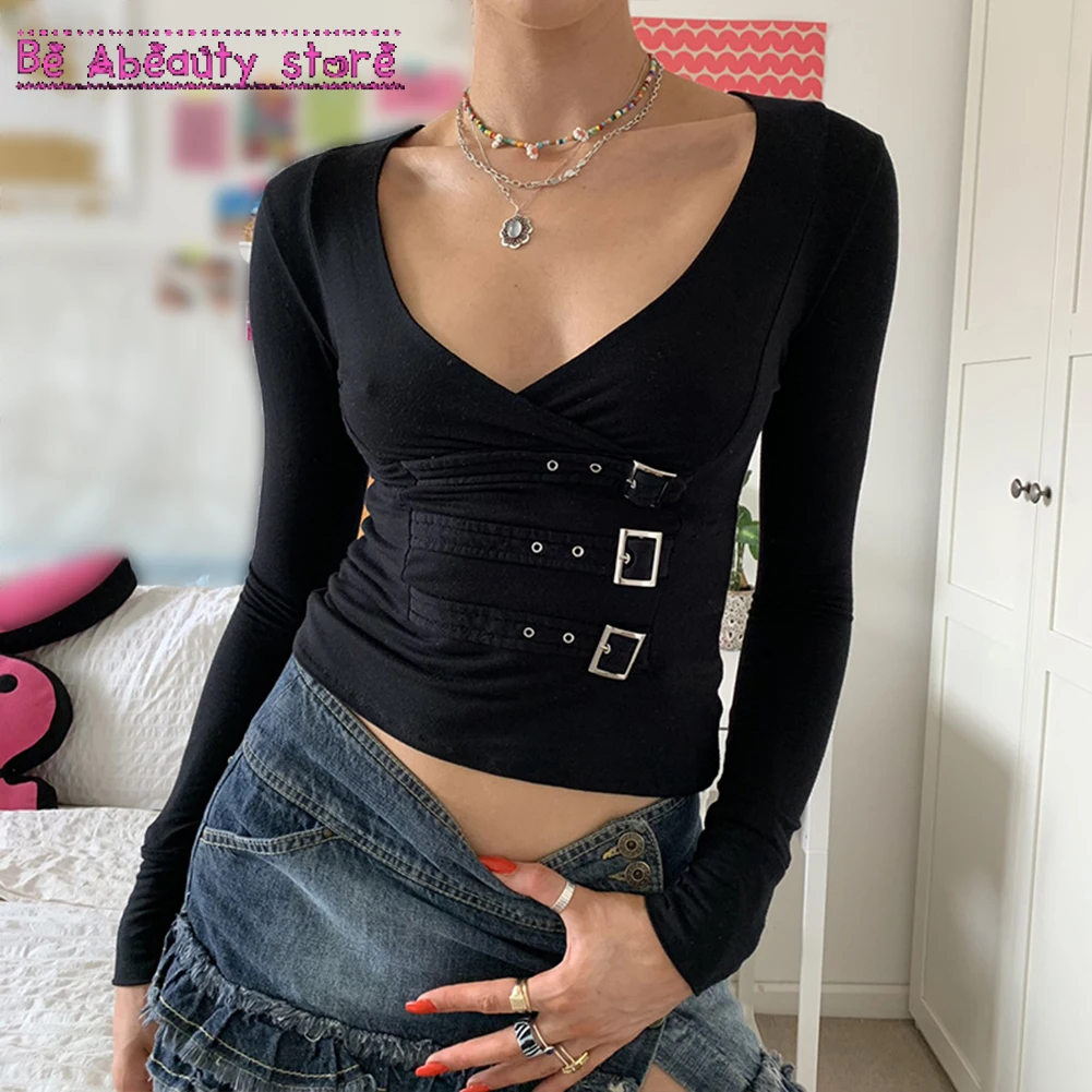 

E-girl Streetwear V-neck Black Long Sleeve Crop Tops Grunge Aesthetics Gothic Buckle Trim T-shirts Criss-Cross Tees