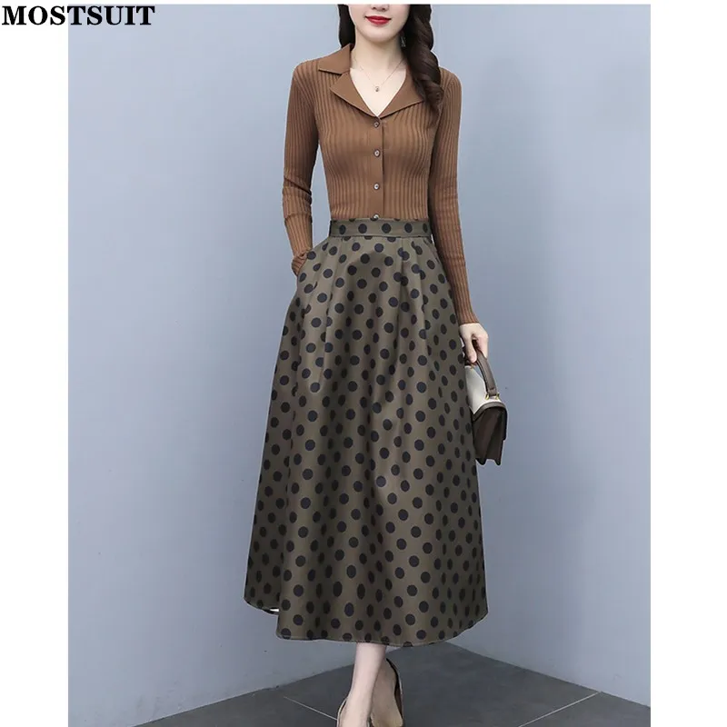 Vintage Elegant Two Piece Skirt Set Women Knitted Tops & High Waist Dot Printed Skirt Fashion Chic Female Skirt Set 2022
Vintage Elegant Two Piece Skirt Set Women Knitted Tops & High Waist Dot Printed Skirt Fashion Chic Female Skirt Set 2022