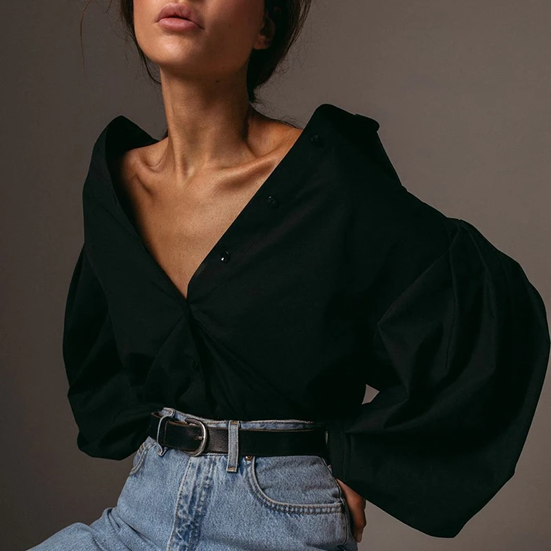 Casual Vintage Sexy Button White Blouse Women Lantern Sleeve Plus Size Loose Women Shirt Cotton Office Ladies Tops Blusas
Casual Vintage Sexy Button White Blouse Women Lantern Sleeve Plus Size Loose Women Shirt Cotton Office Ladies Tops Blusas