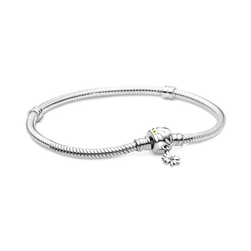 Lorena 2020 Spring New Daisy Charm Snake Bone Bracelet Beautiful Natural Style Woman Bracelet Fit Charm S925 Silver Color 
Lorena 2020 Spring New Daisy Charm Snake Bone Bracelet Beautiful Natural Style Woman Bracelet Fit Charm S925 Silver Color