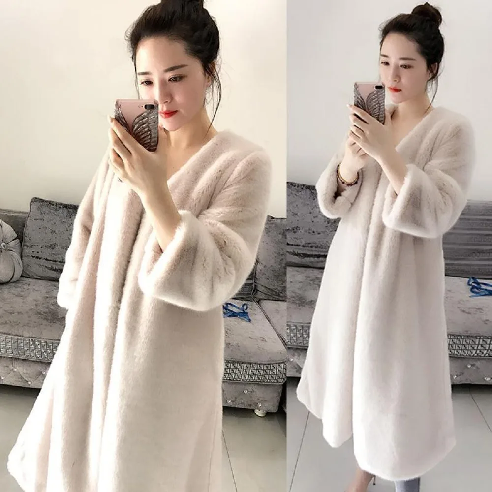 2020 New Fashion Faux Fur Coat Women's Winter Extended Paragraph Jacket V-Neck Solid Lady Clothes Warm Cotton Loose Overcoat
2020 New Fashion Faux Fur Coat Women's Winter Extended Paragraph Jacket V-Neck Solid Lady Clothes Warm Cotton Loose Overcoat