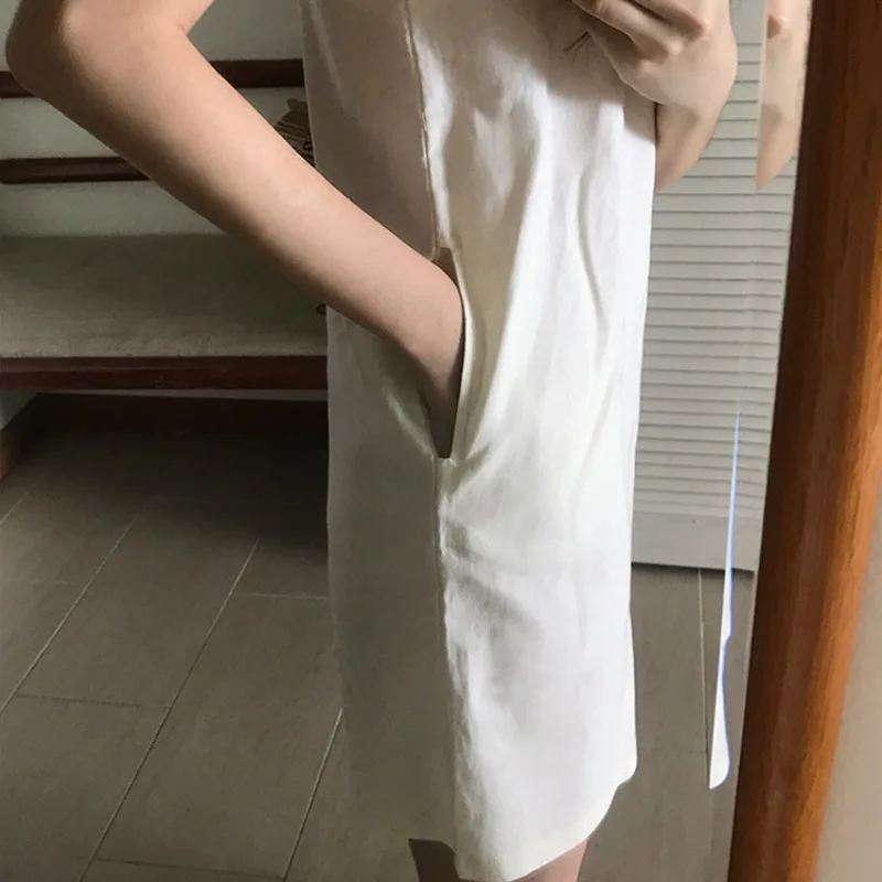 French Style Retro Sleeveless Dress for Women 2021 New Younger Fashion Temperament Mid-Length A- line Vest Dress
French Style Retro Sleeveless Dress for Women 2021 New Younger Fashion Temperament Mid-Length A- line Vest Dress