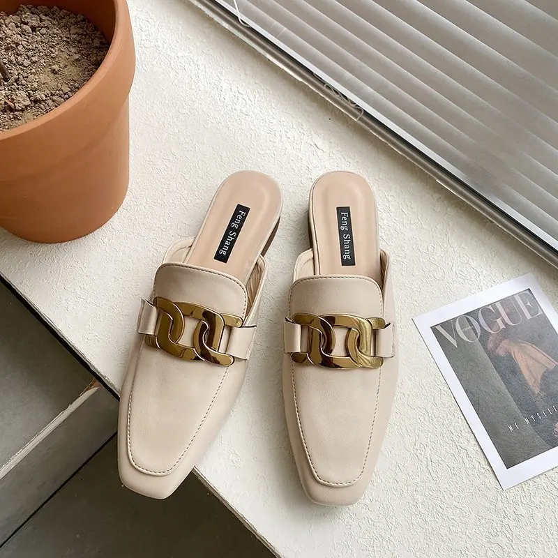 Low Shoes Square heel Slippers Casual Loafers Slipers Women Slides Rivet Cover Toe Block Luxury 2021 Fabric PU Spring Basic Meta
Low Shoes Square heel Slippers Casual Loafers Slipers Women Slides Rivet Cover Toe Block Luxury 2021 Fabric PU Spring Basic Meta