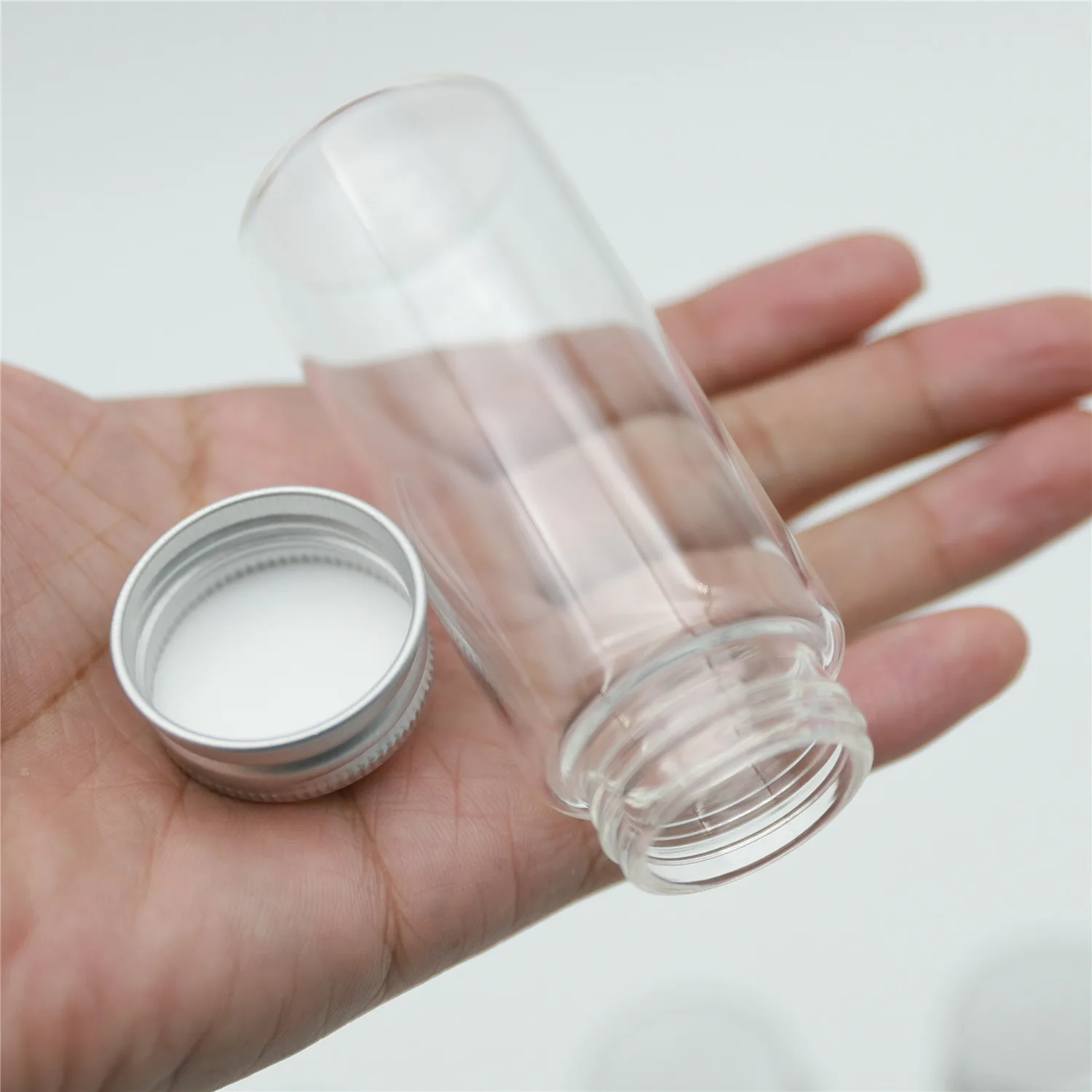 12pcs/lot 37*120mm 100ml Glass Bottles with Aluminum Caps Spice vial Bottles Glass Container Jars Vials DIY Craft for Wedding
12pcs/lot 37*120mm 100ml Glass Bottles with Aluminum Caps Spice vial Bottles Glass Container Jars Vials DIY Craft for Wedding