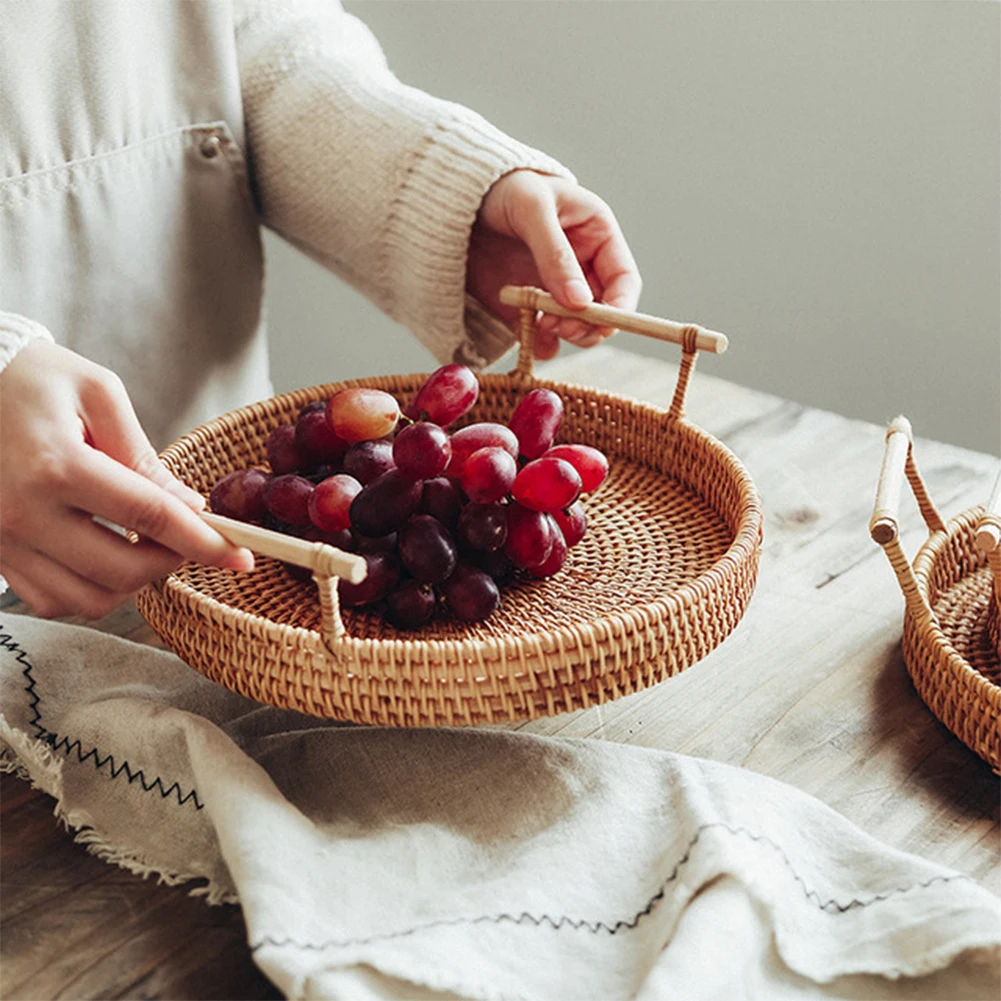 Hand-woven Storage Basket Tray Holder Rattan Picnic Basket Fruit Bread Snack Tray With Handle Storage Basket
Hand-woven Storage Basket Tray Holder Rattan Picnic Basket Fruit Bread Snack Tray With Handle Storage Basket