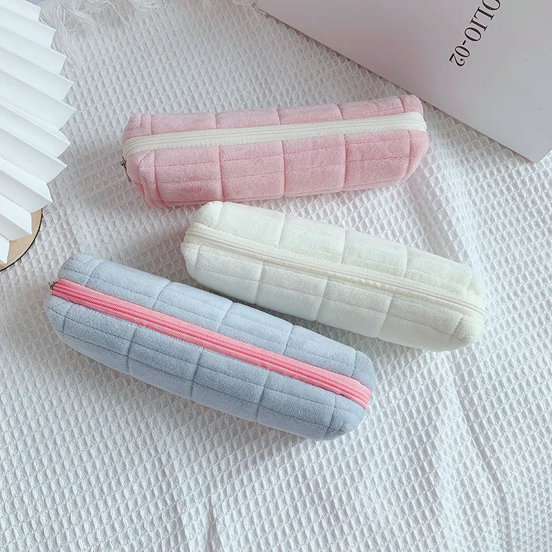 Simple short plush pencil case cute pencil bag School supplies storage bag Student pen case girl stationery bag storage box gift
Simple short plush pencil case cute pencil bag School supplies storage bag Student pen case girl stationery bag storage box gift