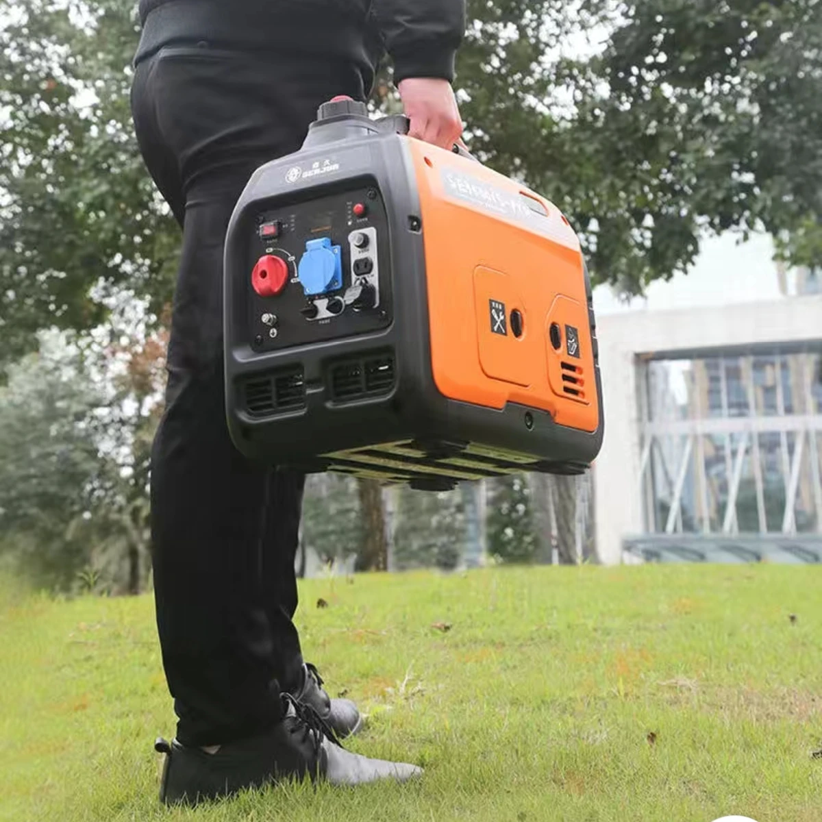 Gasoline digital frequency conversion generator 220 V silent small family outdoor saloon car 2 kW portable
Gasoline digital frequency conversion generator 220 V silent small family outdoor saloon car 2 kW portable