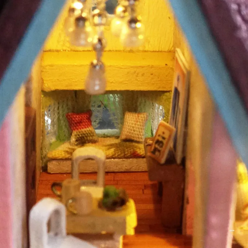 Dollhouse Miniature DIY House Kit Creative Room With Furniture and Glass Cover for Romantic Artwork Gift(Flying Home In My Heart
Dollhouse Miniature DIY House Kit Creative Room With Furniture and Glass Cover for Romantic Artwork Gift(Flying Home In My Heart