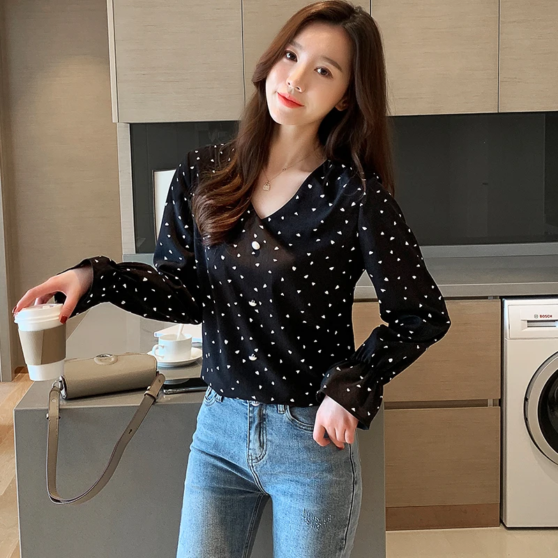 2020 Spring New Korean Fashion Woman Blouse Polka Dot V-neck Long Sleeve Chiffon Blouse Women Camisas Mujer Women Tops 8014 50
2020 Spring New Korean Fashion Woman Blouse Polka Dot V-neck Long Sleeve Chiffon Blouse Women Camisas Mujer Women Tops 8014 50
