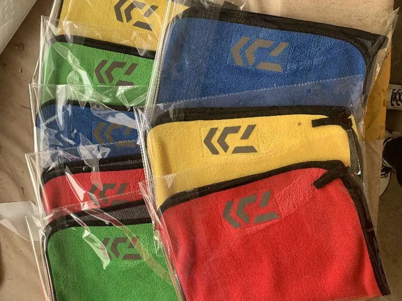 1 pc Single/ Double Layer Towel Fishing Microfiber Bait Towel Thickening Non-stick Absorbent Hiking Fishing Towel with Clip
1 pc Single/ Double Layer Towel Fishing Microfiber Bait Towel Thickening Non-stick Absorbent Hiking Fishing Towel with Clip