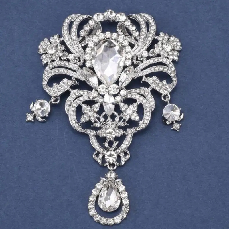 Elegant White Rhinestone Flower Drop Pendant Brooch for Women Charm Temperament Engagement Wedding Jewelry
Elegant White Rhinestone Flower Drop Pendant Brooch for Women Charm Temperament Engagement Wedding Jewelry