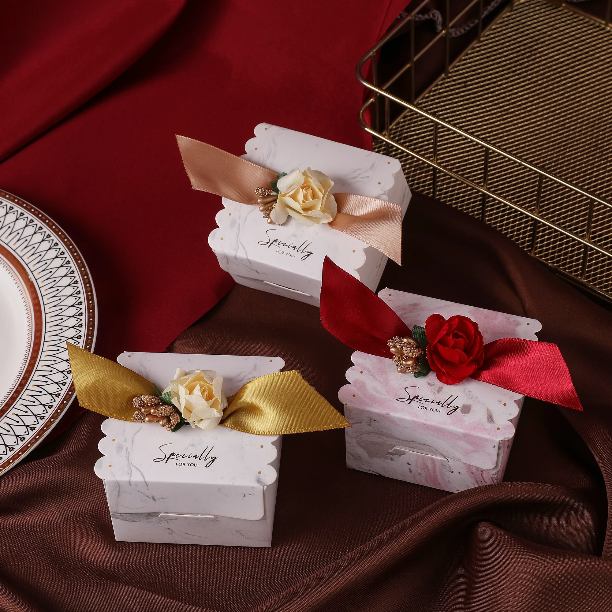 New Eid Mubarak Candy Gift Box Marble Paper Gift Bag ,Party Favor Gift Box, Christmas Thanks Giving Party Supplies Packing
New Eid Mubarak Candy Gift Box Marble Paper Gift Bag ,Party Favor Gift Box, Christmas Thanks Giving Party Supplies Packing