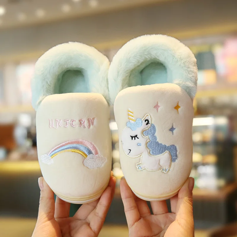 Winter Rainbow Unicorn Children Slippers Lovely Cartoon Home Kids Boys Girls Indoor Non-slip Floor Soft Plush Warm Cotton Shoes
Winter Rainbow Unicorn Children Slippers Lovely Cartoon Home Kids Boys Girls Indoor Non-slip Floor Soft Plush Warm Cotton Shoes