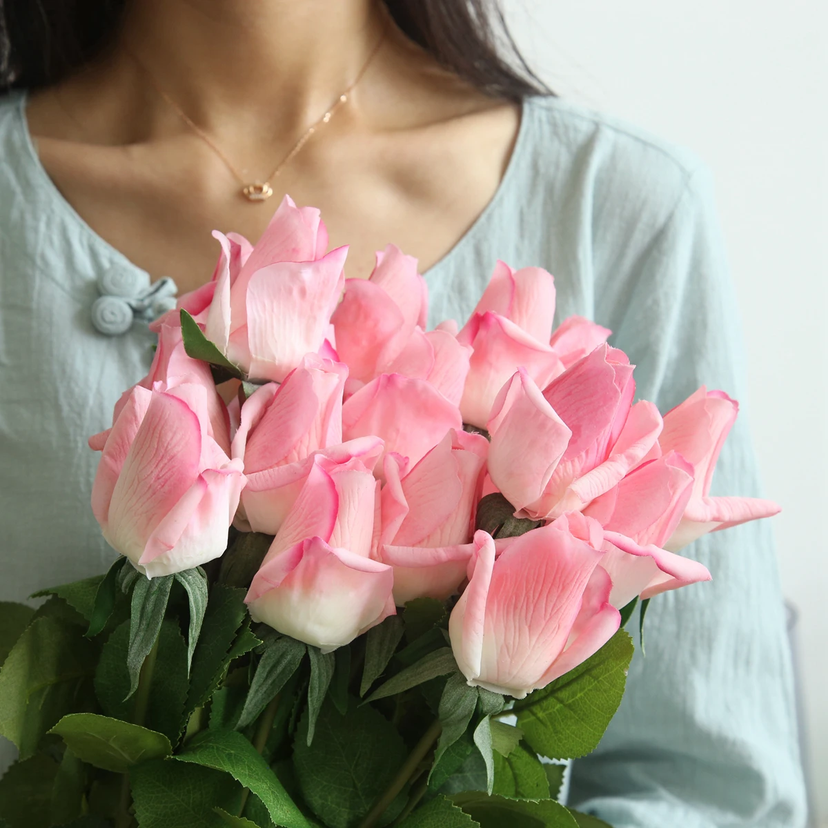 Zerolife 1Pc 56cm Artificial Flowers Rose Bud Bridal Bouquets For Wedding Table Home Decor DIY Scrapbook Supplies Real Touch
Zerolife 1Pc 56cm Artificial Flowers Rose Bud Bridal Bouquets For Wedding Table Home Decor DIY Scrapbook Supplies Real Touch