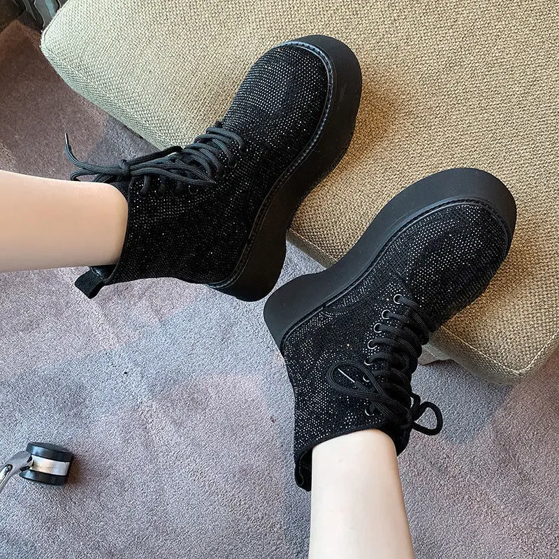 European 2020 big-head thick-bottom sponge cake slope heel rhinestone full-drilled belt Martin motorcycle short women's shoes
European 2020 big-head thick-bottom sponge cake slope heel rhinestone full-drilled belt Martin motorcycle short women's shoes