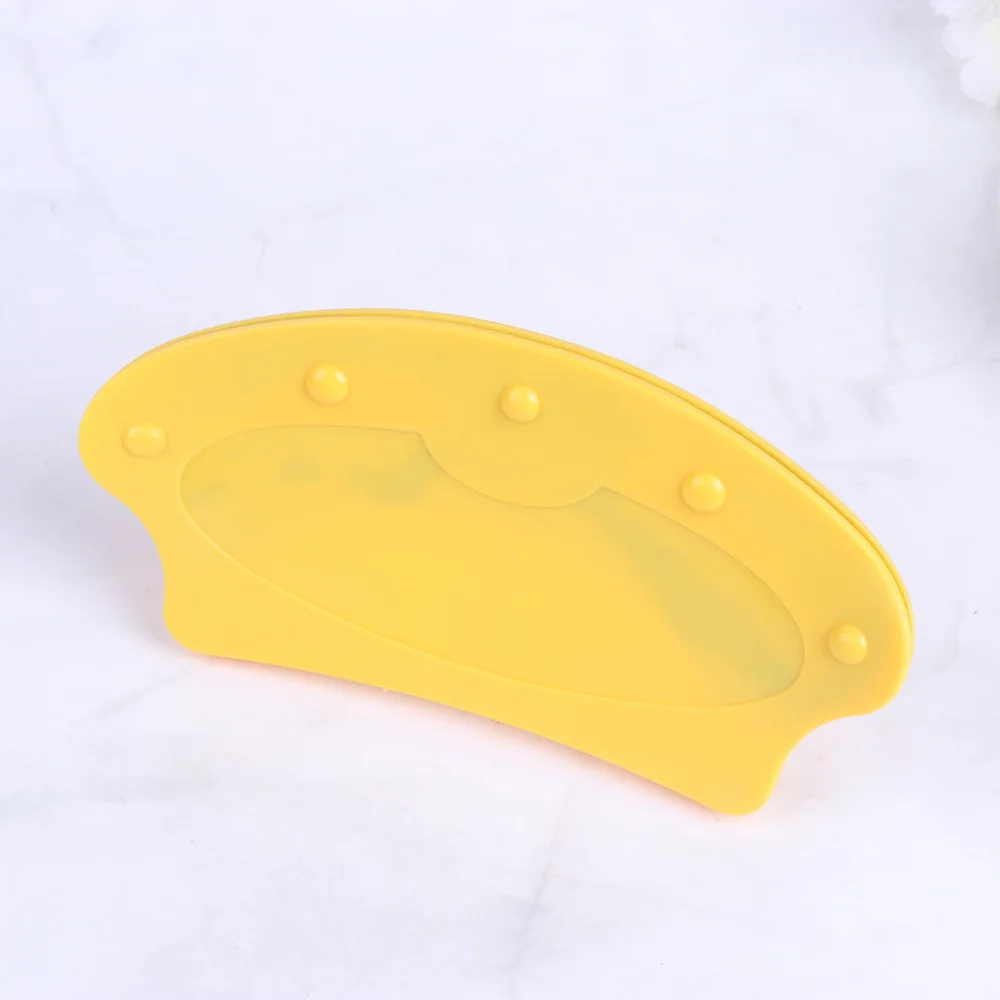 Creative Playing Holder Hands-free Fan Shape Poker Rack Prcatical Poker Support (Yellow)
Creative Playing Holder Hands-free Fan Shape Poker Rack Prcatical Poker Support (Yellow)