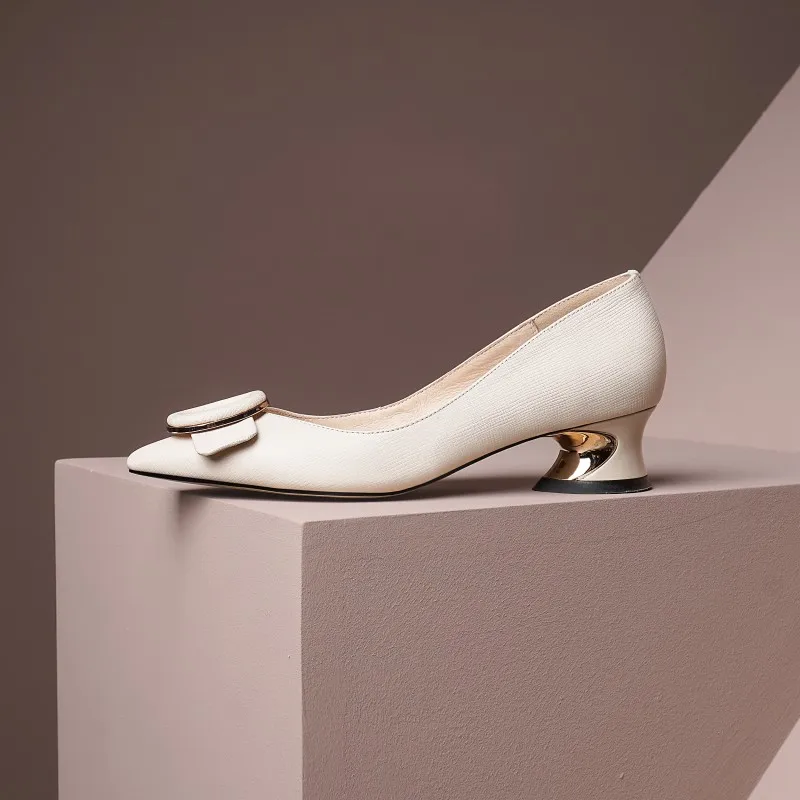 Plus Size Pointed decorative single shoes ladies high heels women shoes woman pumps 
Plus Size Pointed decorative single shoes ladies high heels women shoes woman pumps