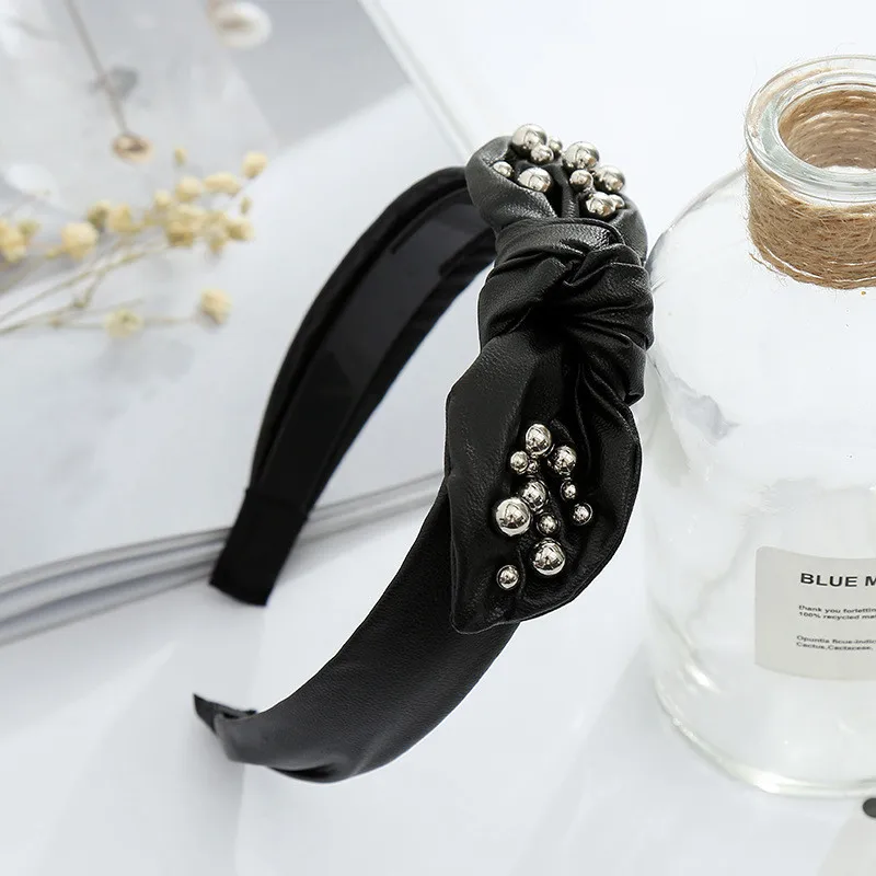 Free shipping women Lovely PU bow bead hairbands girl's headwear cute lady's hair accessories korea style headbands
Free shipping women Lovely PU bow bead hairbands girl's headwear cute lady's hair accessories korea style headbands