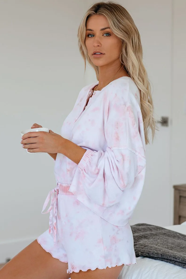 2020 summer ladies fashion short-sleeved two-piece tie-dye pajamas home service suit womens pajamas pyjamas women tops
2020 summer ladies fashion short-sleeved two-piece tie-dye pajamas home service suit womens pajamas pyjamas women tops