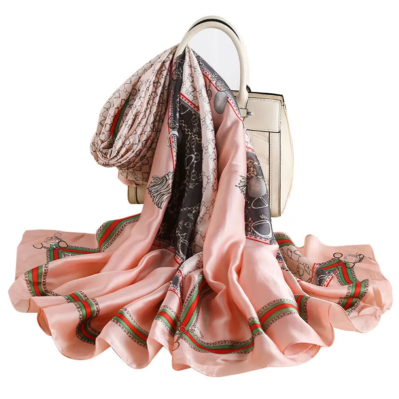European and American new summer silk scarf female letter chain versatile imitation silk long style gauze towel summer beach sun
European and American new summer silk scarf female letter chain versatile imitation silk long style gauze towel summer beach sun