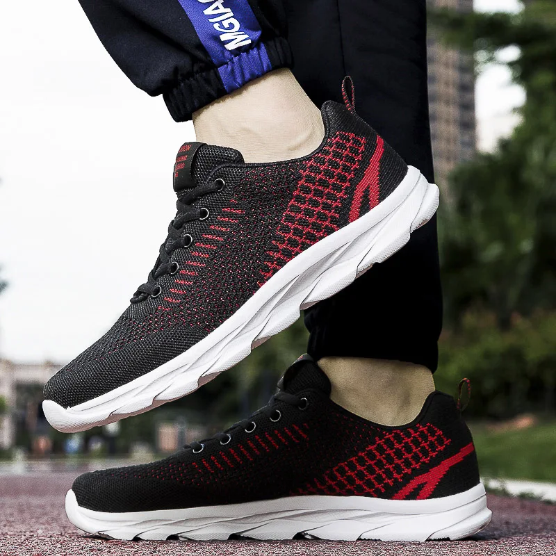 Кроссовки мужские легкие дышащие, удобная повседневная обувь для бега, черные, большие размеры 46
Кроссовки мужские легкие дышащие, удобная повседневная обувь для бега, черные, большие размеры 46