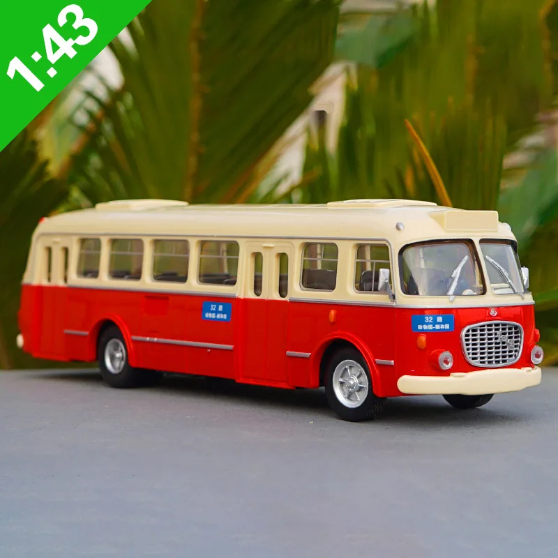 Литье под давлением в масштабе 1:43, модель автомобиля из сплава Skoda Korosa 706rto Beijing Bus No. 32, Коллекционная модель автобуса, статическое украшение, игрушечный автомобиль, Лидер продаж
Литье под давлением в масштабе 1:43, модель автомобиля из сплава Skoda Korosa 706rto Beijing Bus No. 32, Коллекционная модель автобуса, статическое украшение, игрушечный автомобиль, Лидер продаж