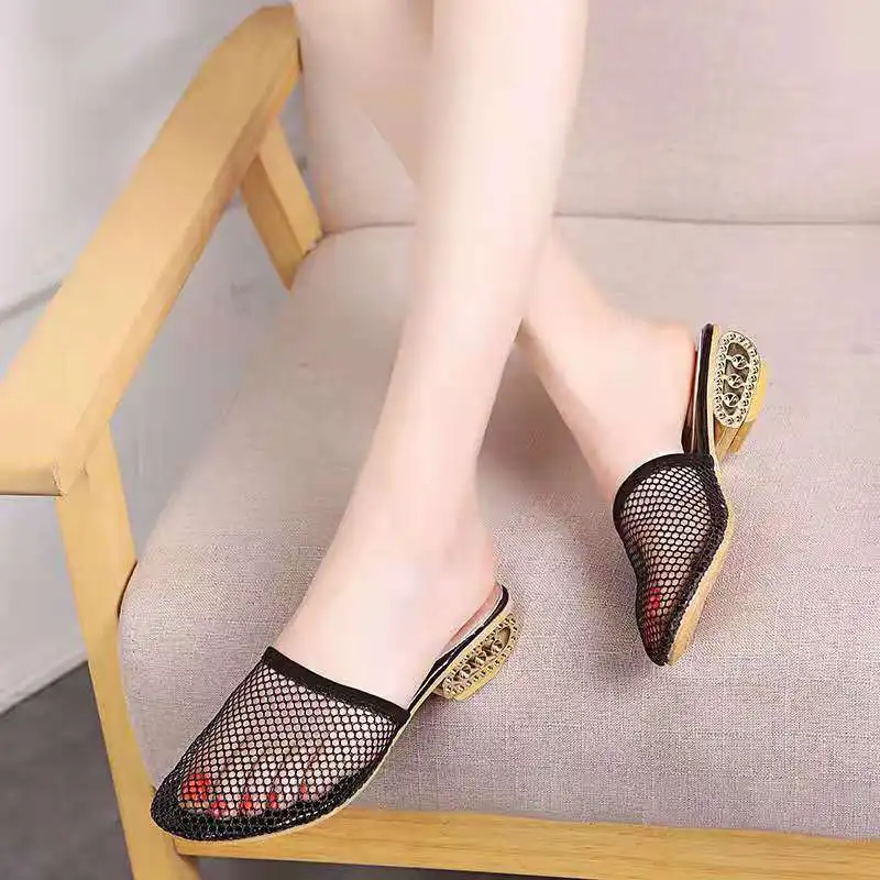 2021 European and sk American ladies new casual mesh hollow breathable slippers 1885
2021 European and sk American ladies new casual mesh hollow breathable slippers 1885