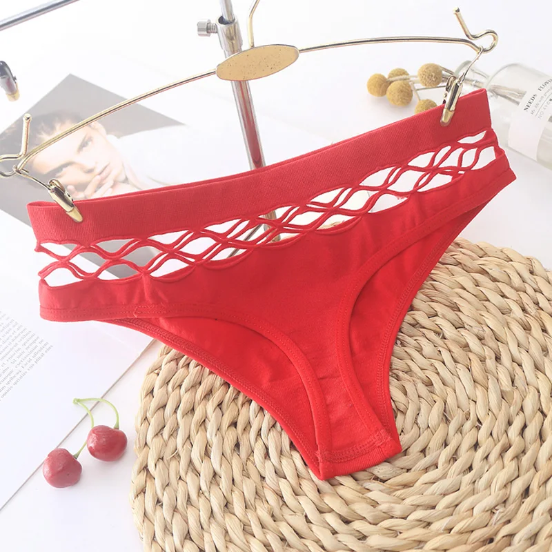 Hollow Out Lingerie Europe Seamless Sexy Panties Women Elasticity Underwear Temptation Middle-waist G String Underpant
Hollow Out Lingerie Europe Seamless Sexy Panties Women Elasticity Underwear Temptation Middle-waist G String Underpant