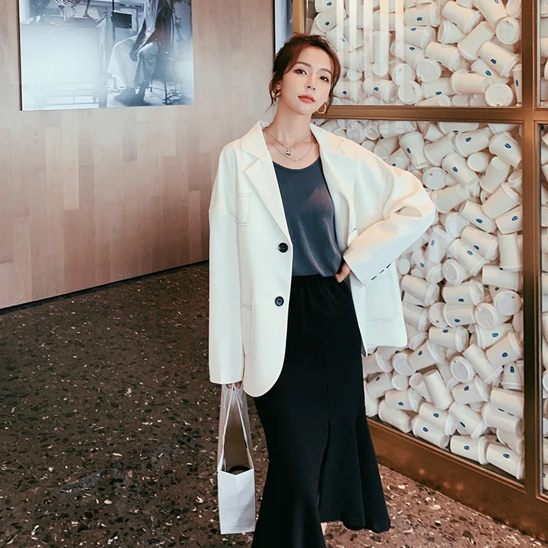 Office ladies blazer 2021 spring new white long-sleeved single-breasted button casual suit short cardigan
Office ladies blazer 2021 spring new white long-sleeved single-breasted button casual suit short cardigan