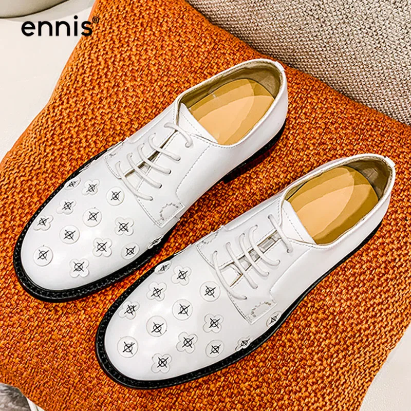 ENNIS Designer Spring Women's Leather Shoes Genuine Leather Black White Casual Shoes Lace Up Ladies Shoes Low Heel 2021 NEW C13A
ENNIS Designer Spring Women's Leather Shoes Genuine Leather Black White Casual Shoes Lace Up Ladies Shoes Low Heel 2021 NEW C13A