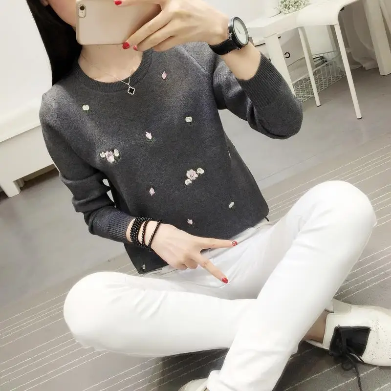 New Style for Autumn and Winter Women's Knitted Embroidered Korean-Style round Neck Long-Sleeve Knitwear Loose-Fit Sweater 
New Style for Autumn and Winter Women's Knitted Embroidered Korean-Style round Neck Long-Sleeve Knitwear Loose-Fit Sweater
