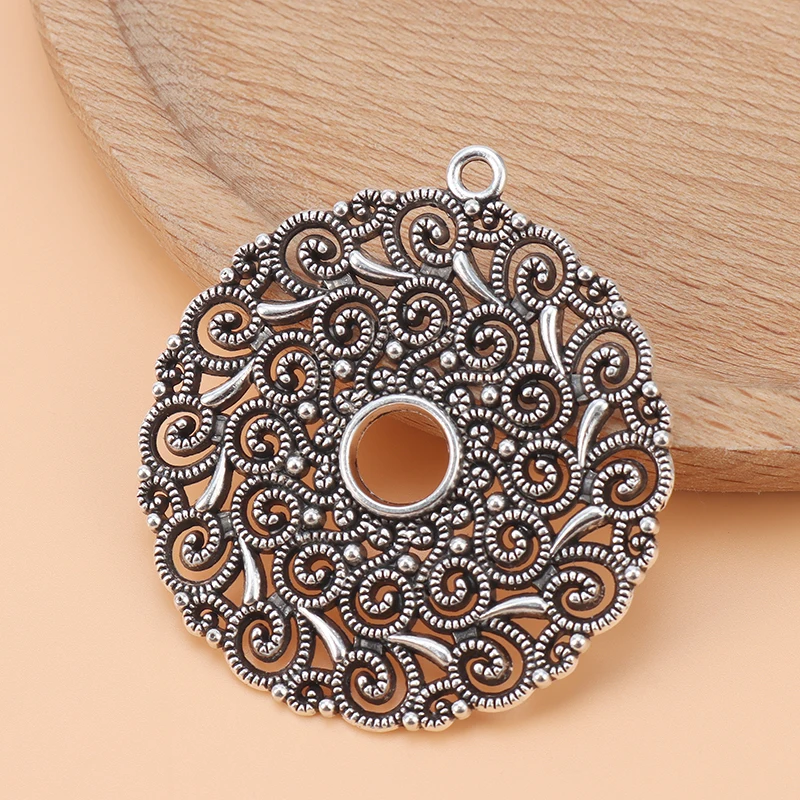 10pcs/Lot Silver Color Large Hollow Open Spiral Flower Round Charms Pendants for Necklace Jewelry Making Accessories
10pcs/Lot Silver Color Large Hollow Open Spiral Flower Round Charms Pendants for Necklace Jewelry Making Accessories