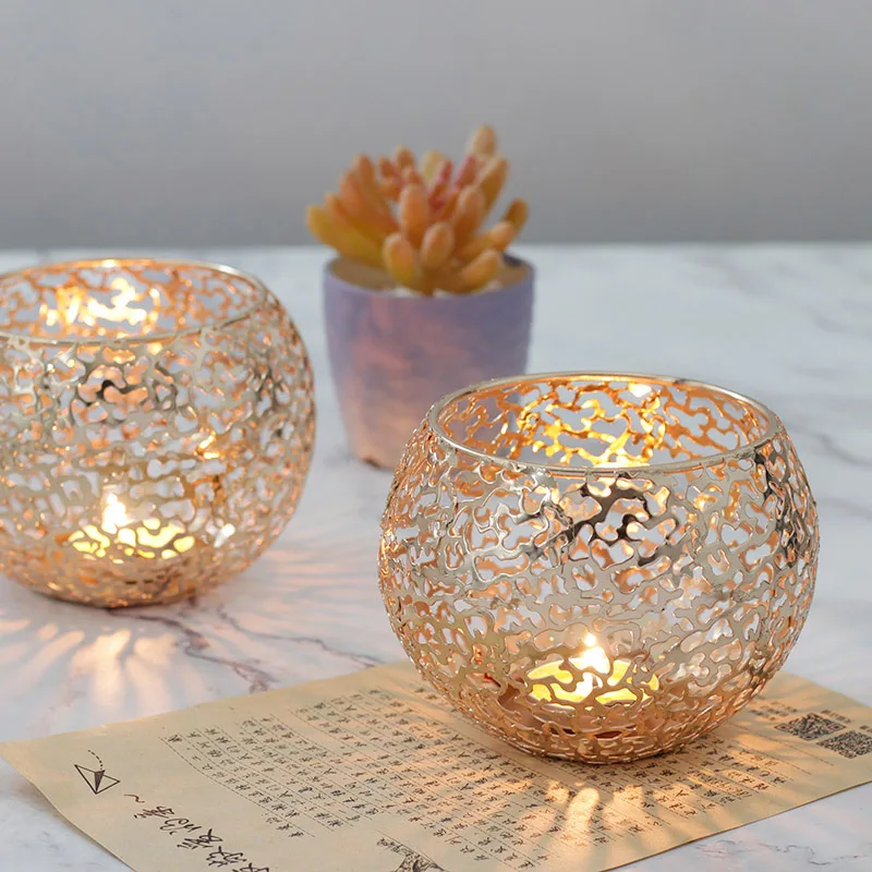 Hollow Golden European Lron Candle Holder Vintage Lanterns Table Candlestick Wedding Candle Holders Home Decor Romantic Lighting
Hollow Golden European Lron Candle Holder Vintage Lanterns Table Candlestick Wedding Candle Holders Home Decor Romantic Lighting