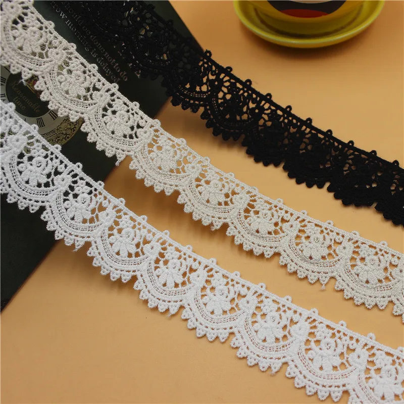 5yds/pack 3cm White/Beige/Black Water Souble Cotton Lace Trimming Flower Embroidery Lace DIY Handmade Accessory Z644
5yds/pack 3cm White/Beige/Black Water Souble Cotton Lace Trimming Flower Embroidery Lace DIY Handmade Accessory Z644