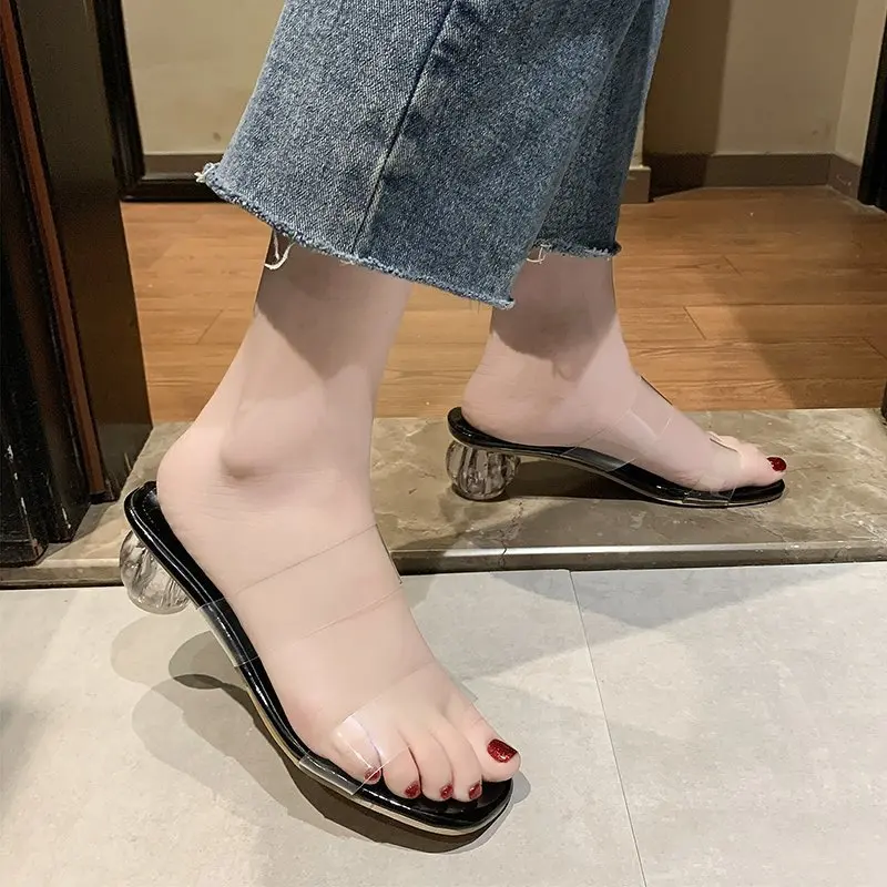 Transparent sandals women 2021 new summer ins tide crystal with high thick heel seaside vacation women's slippers
Transparent sandals women 2021 new summer ins tide crystal with high thick heel seaside vacation women's slippers
