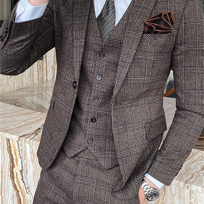 Men's professional suit Plaid suit three piece suit men's youth slim Plaid suit 
Men's professional suit Plaid suit three piece suit men's youth slim Plaid suit