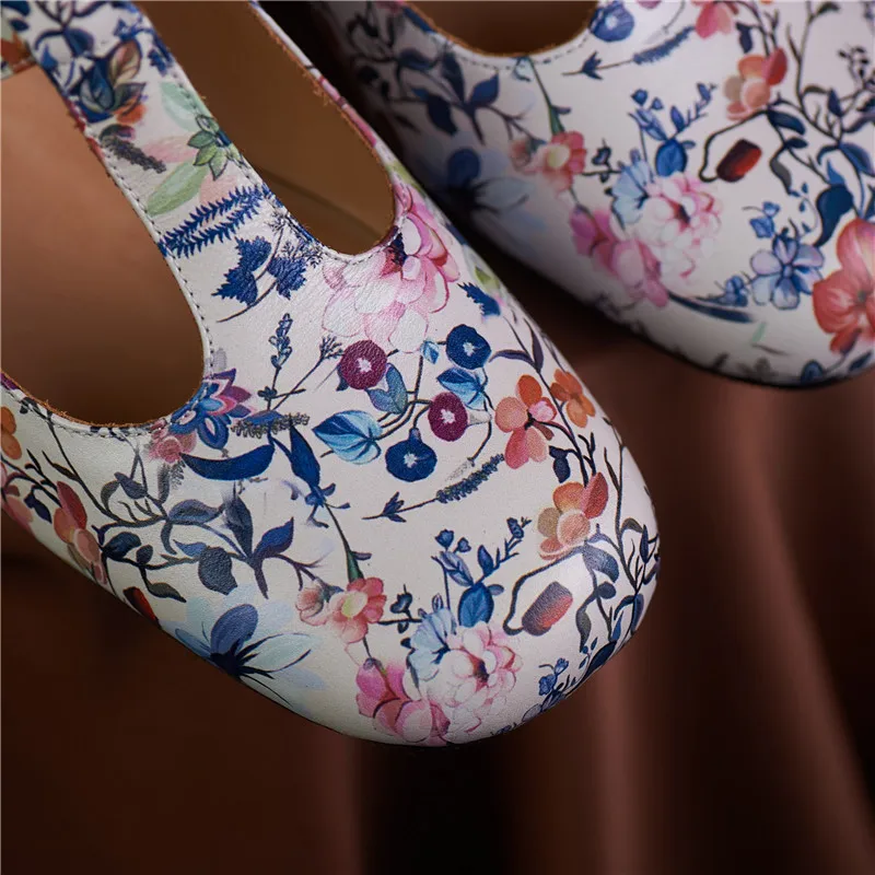 MEMUNIA Vintage Full Genuine Leather Shoes Women Pumps 2021 Newest Print Round Toe Buckle Thick Heel Single Shoes Ladies
MEMUNIA Vintage Full Genuine Leather Shoes Women Pumps 2021 Newest Print Round Toe Buckle Thick Heel Single Shoes Ladies