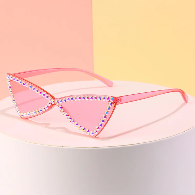 Sexy Cat Eye Sunglasses Women Rimless Vintage Rhinestone Sun Glasses Female Lady Candy Color 2020 Eyewear Triangle Shades UV400
Sexy Cat Eye Sunglasses Women Rimless Vintage Rhinestone Sun Glasses Female Lady Candy Color 2020 Eyewear Triangle Shades UV400